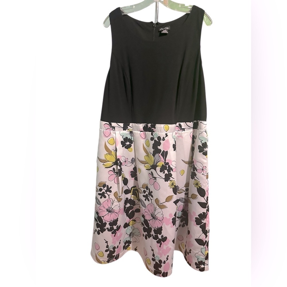 City Chic black/floral dress size XL/22 - Picture 1 of 11
